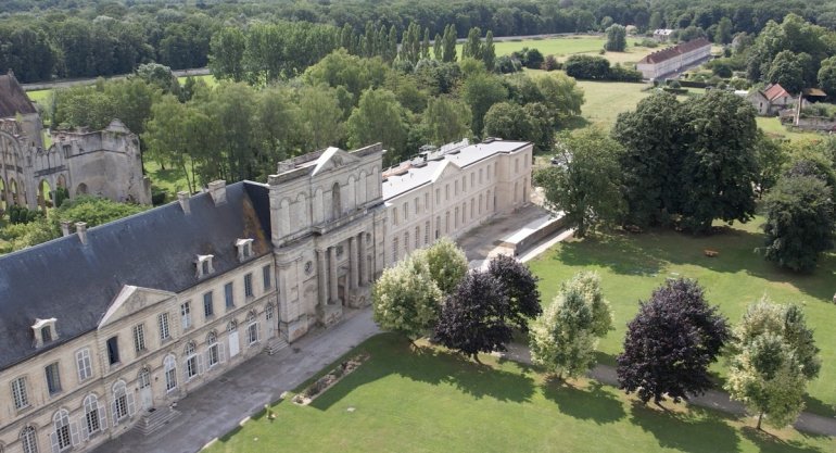 Vue aerienne de l Abbaye 1200 par 650